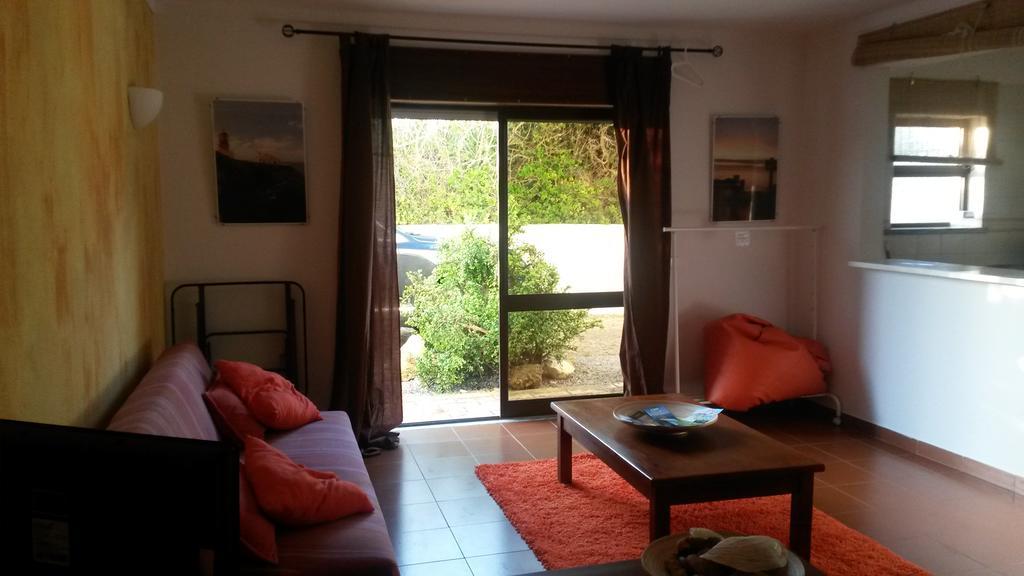 Beach Front Apartment 1 サグレス エクステリア 写真